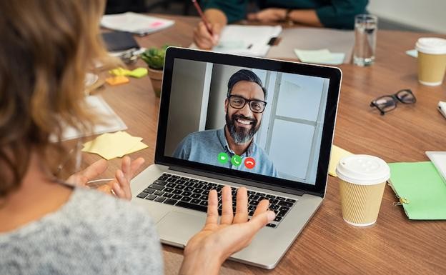 Desventajas de las videollamadas 1 1655931439528 - Formación Rekapp